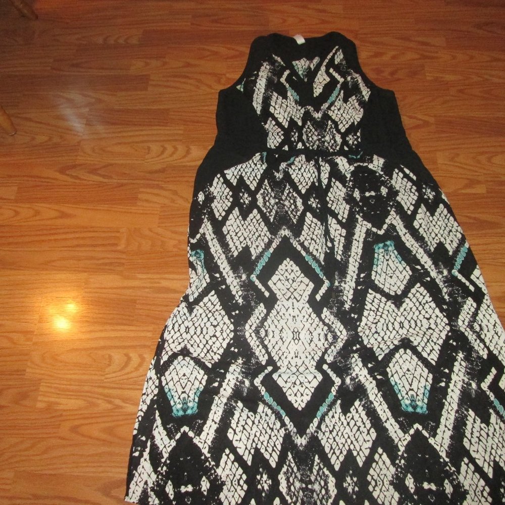 Pure energy Size X Long Dress Black, green & ivory